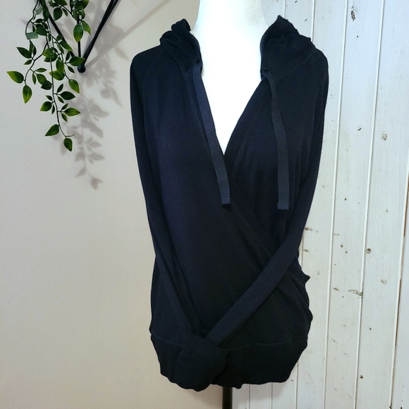 ATHLETA | RECHARGE SWEATER black medium - Picture 4 of 10